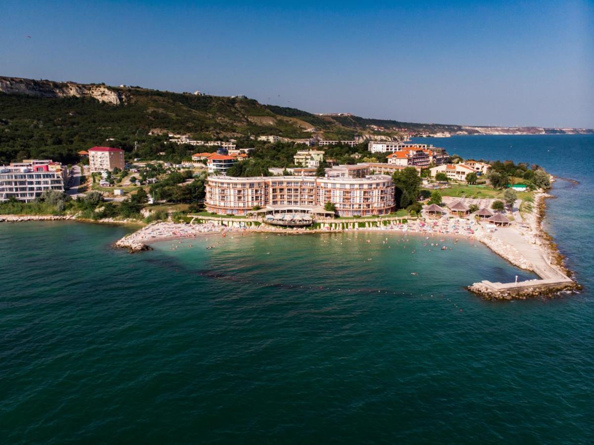 Royal Bay Resort Balchik Eksteriør billede
